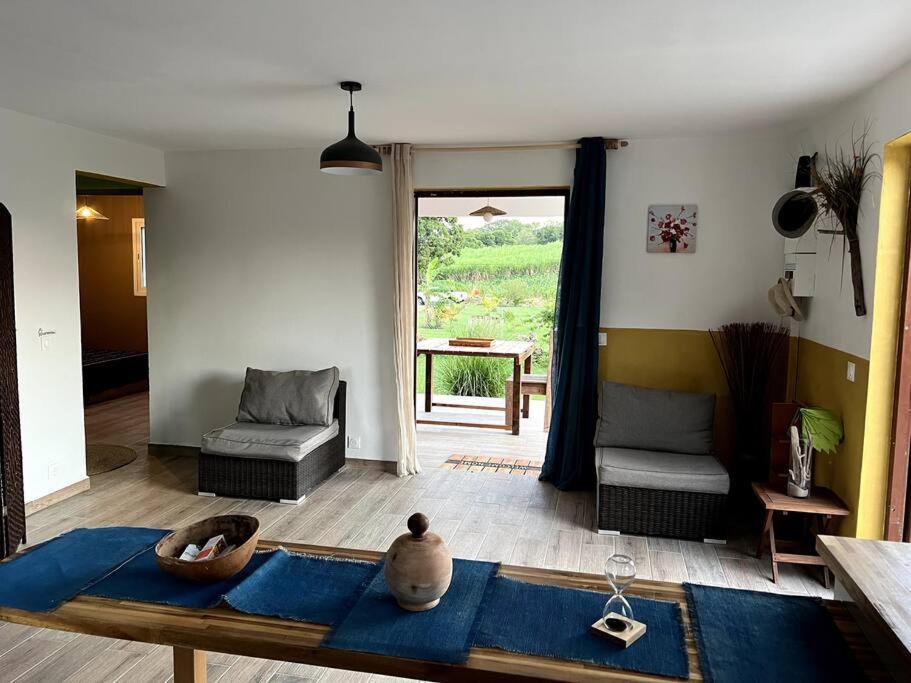 Jolie Petite Maison A La Campagne Le Moule Exterior foto